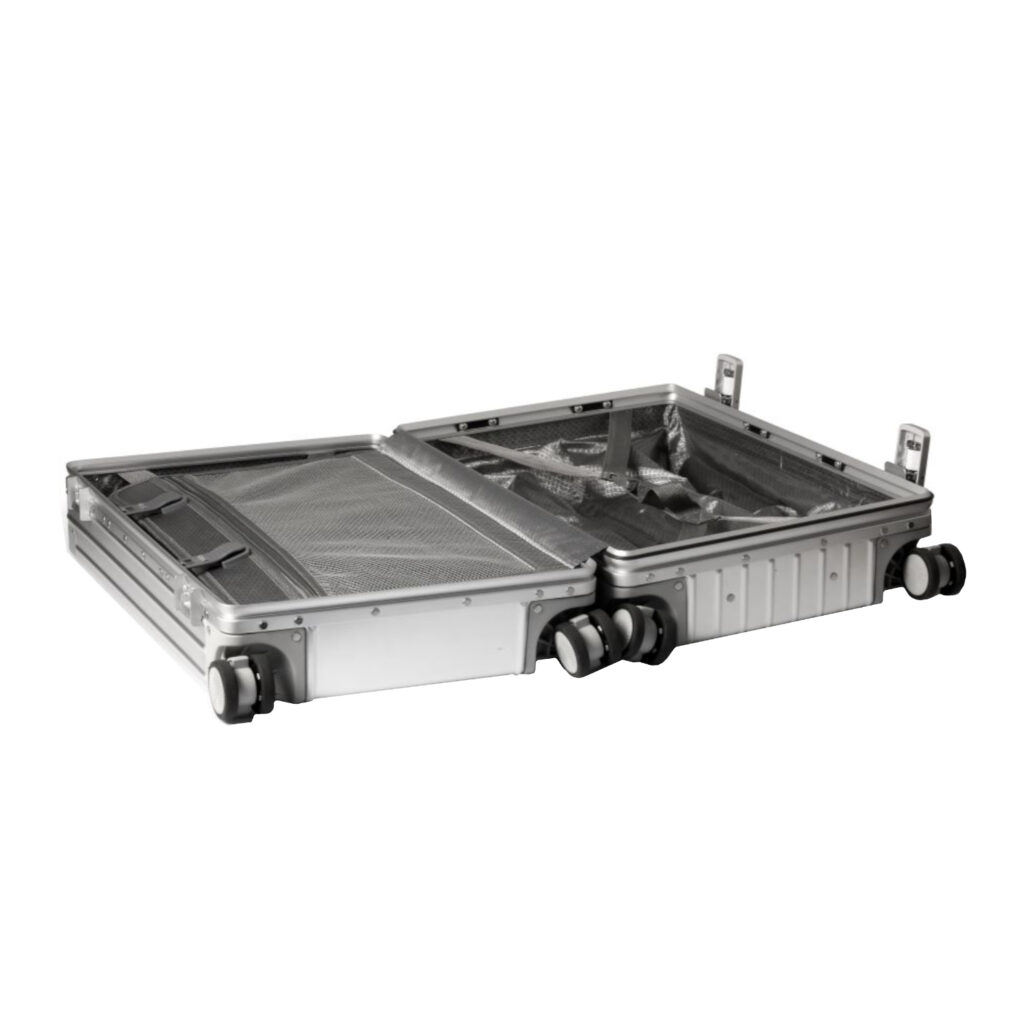 Port Designs VAL D’ISERE 30L Metal Travel Suitcase - Image 4